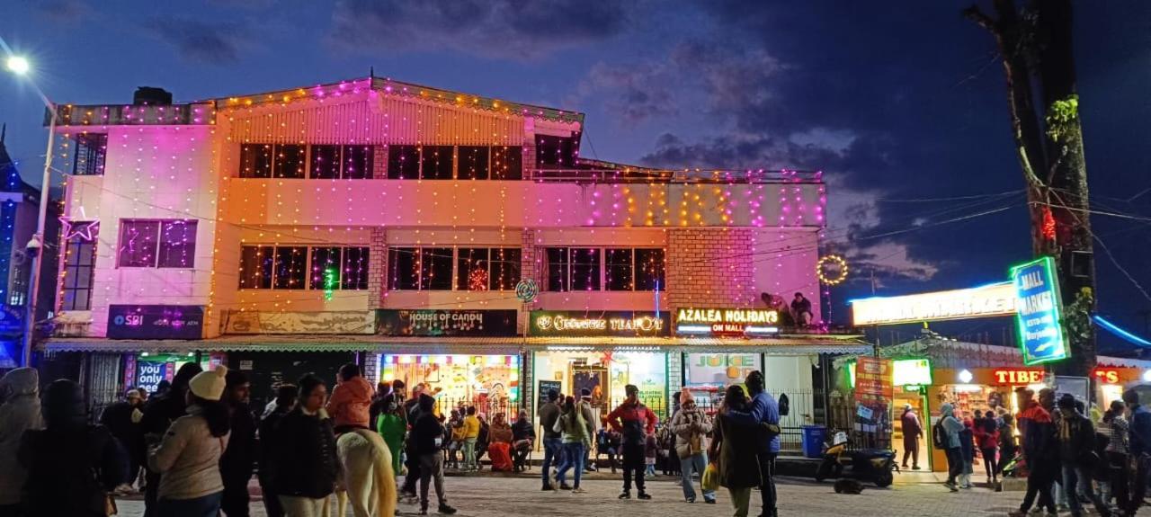 Azalea Holidays On Mall Darjeeling  Exteriör bild